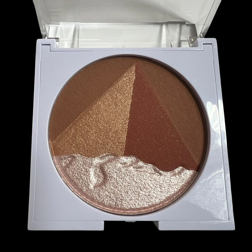 OFRA‎ Egyptian Clay Bronzer 3D Pyramid Shimmer Sunkissed Finish Pressed Powder